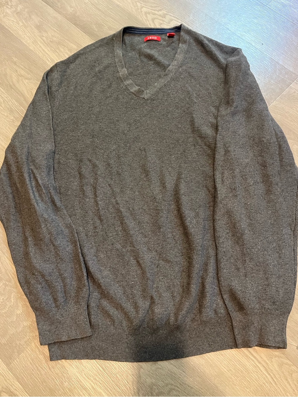 Izod Cotton Men's V-Neck Gray Sweater